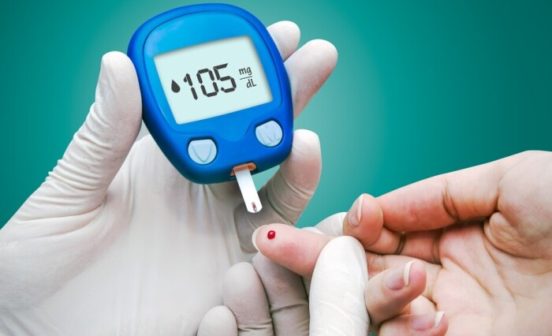 Doctor,Making,Blood,Sugar,Test.,Hands,With,Gloves,On,Medical